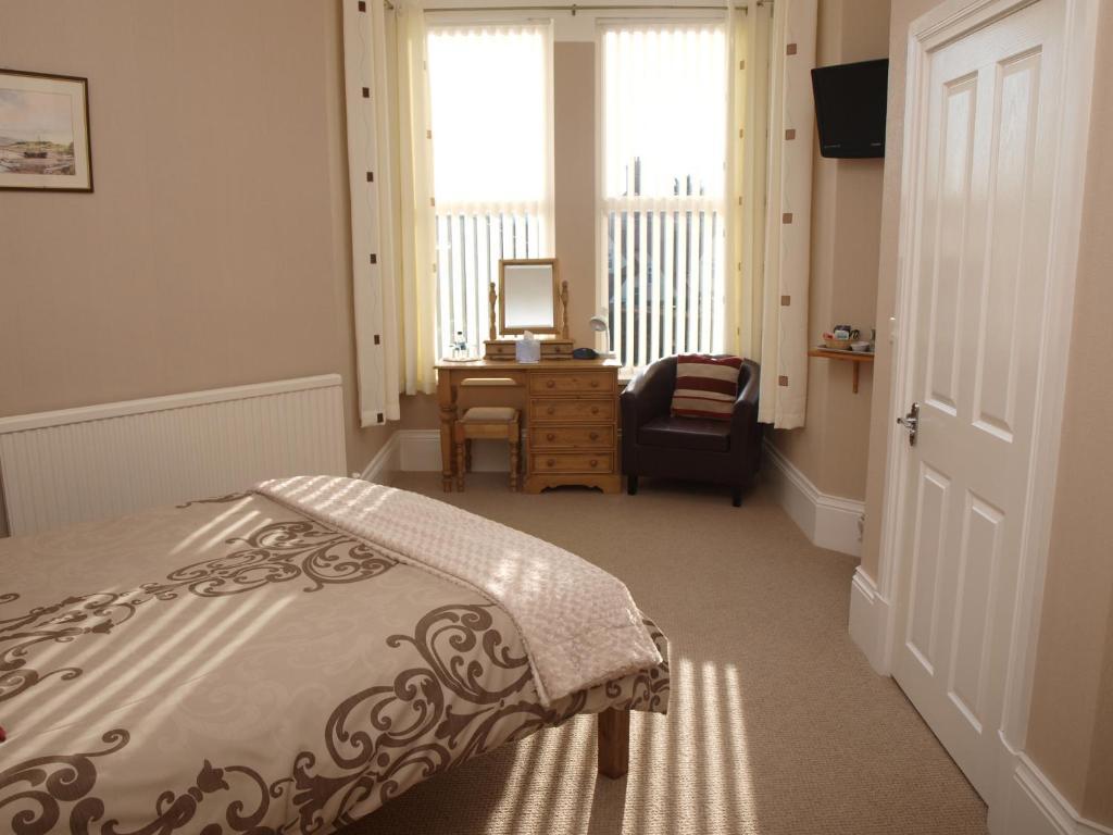 Ty-Parc Hotel Cardigan Kamer foto